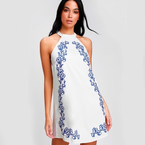 Lulus Dresses & Skirts - NWT LuLu’s Embroidered Shift Dress
